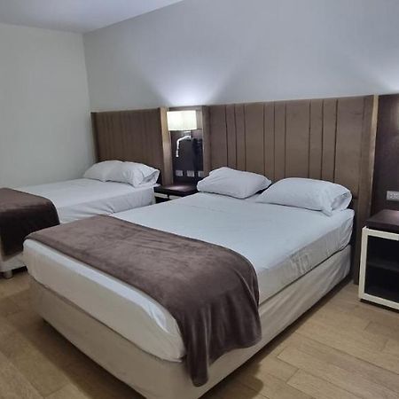 Hotel Imperio Real Trujillo Exteriér fotografie