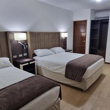 Hotel Imperio Real Trujillo Exteriér fotografie