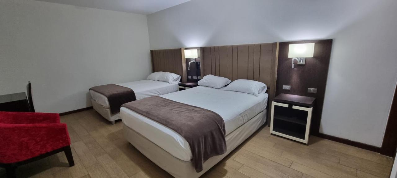 Hotel Imperio Real Trujillo Exteriér fotografie